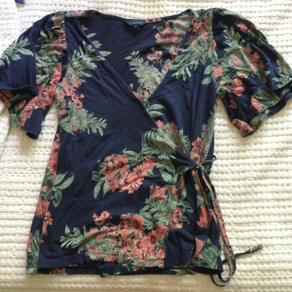 Lucky brand wrap top